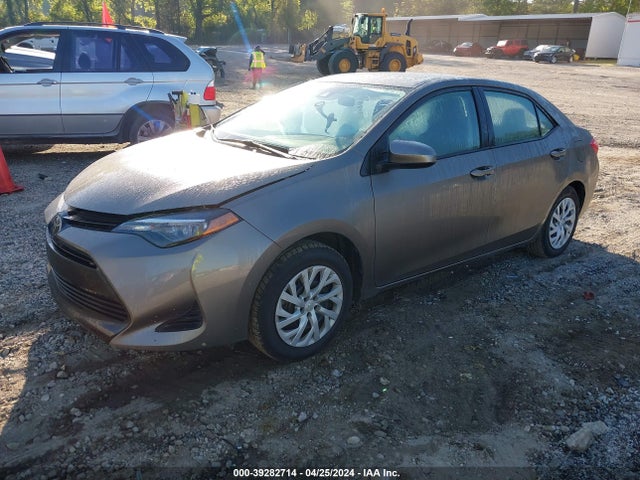 Toyota COROLLA LE 2019 5YFBURHE2KP903955 Image 2