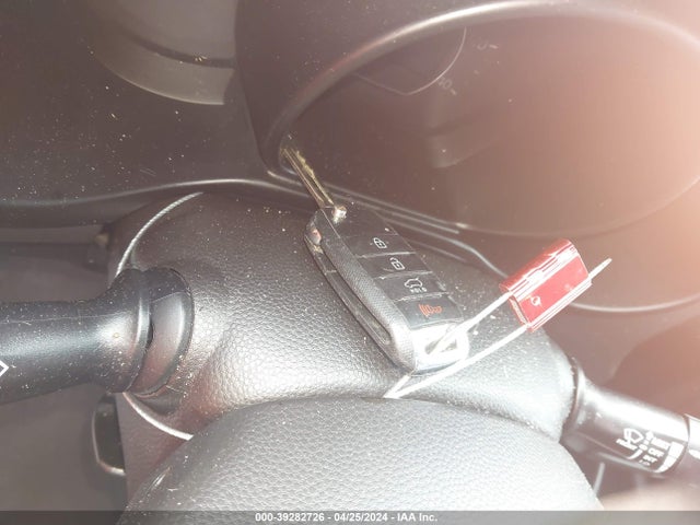 KIA SOUL + 2017 KNDJP3A55H7424482 Image 11