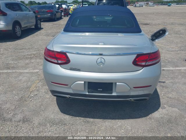 WDDWK8DBXKF779038 Mercedes-Benz C 300