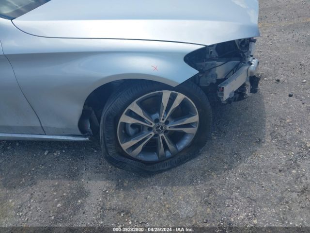 WDDWK8DBXKF779038 Mercedes-Benz C 300