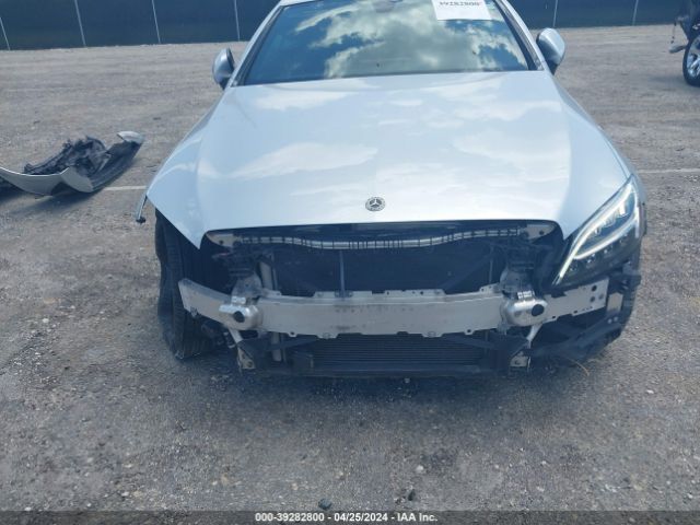 WDDWK8DBXKF779038 Mercedes-Benz C 300