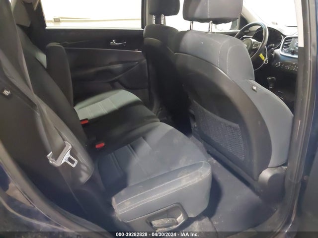 KIA Sorento 3.3l Lx 2018 5XYPGDA50JG352146 Image 8
