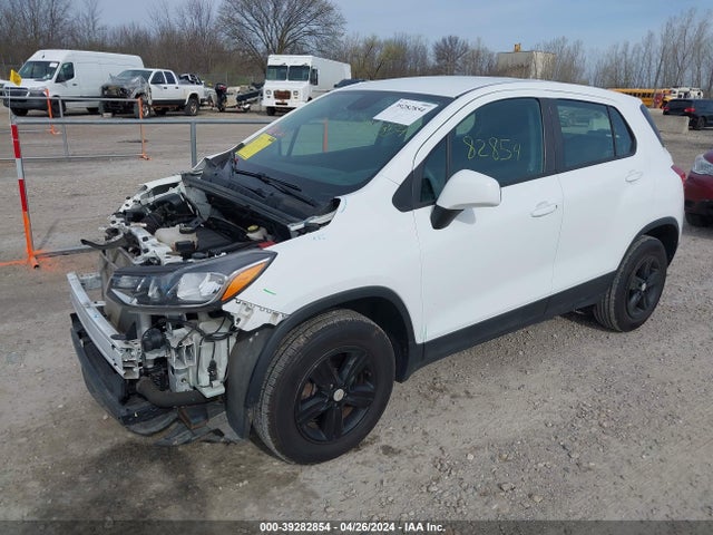 Chevrolet TRAX LS 2017 KL7CJNSB3HB177158 Image 2