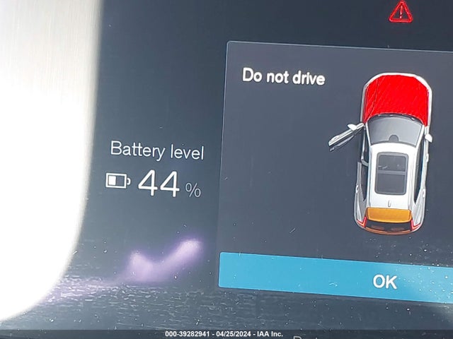 YV4ED3URXN2704896 Volvo Xc40 Recharge Pure Electric P8 Twin Plus