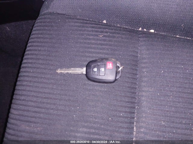 Toyota Rav4 Xle 2015 JTMRFREV5FD139475 Image 11
