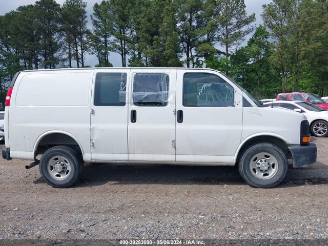 Chevrolet Express 2500 Work Van 2016 1GCWGAFF6G1119148 Image 13