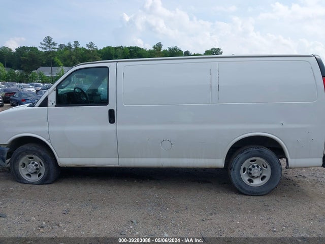 Chevrolet Express 2500 Work Van 2016 1GCWGAFF6G1119148 Image 14
