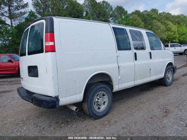 Chevrolet Express 2500 Work Van 2016 1GCWGAFF6G1119148 Image 4