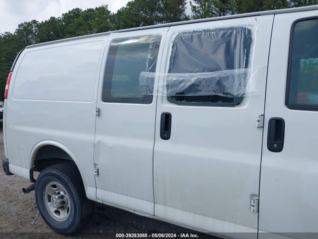 Chevrolet Express 2500 Work Van 2016 1GCWGAFF6G1119148 Image 6