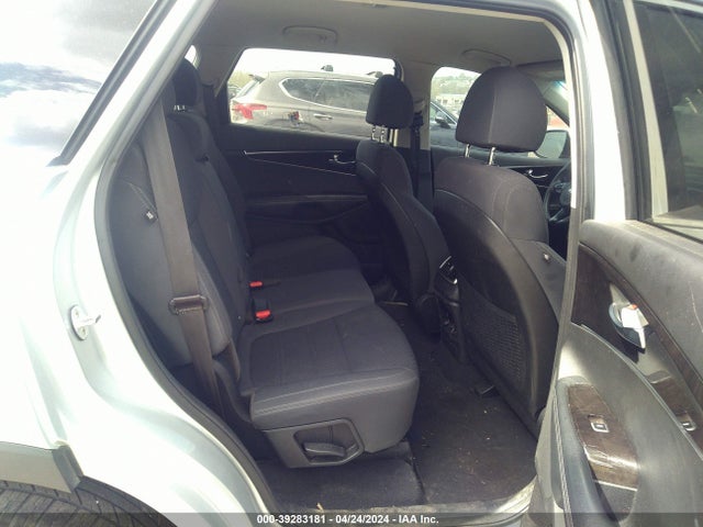 KIA Sorento 3.3l Lx 2018 5XYPG4A56JG358405 Image 8