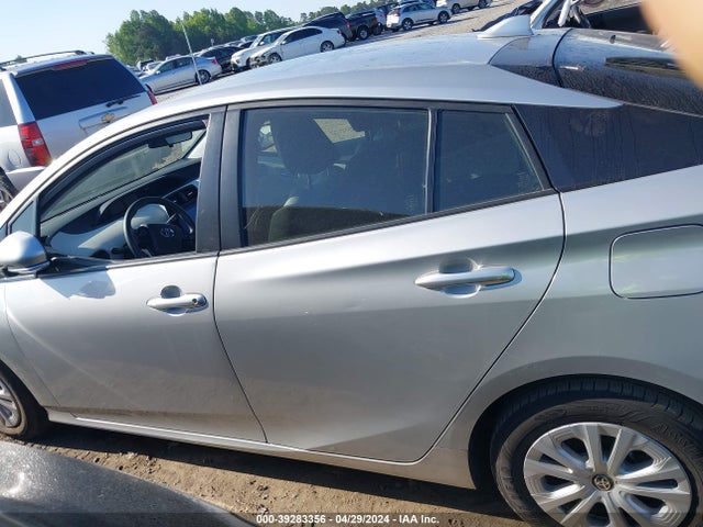 Toyota Prius Le 2019 JTDKARFUXK3071213 Image 14