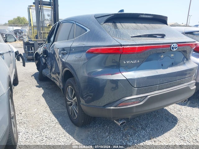 Toyota VENZA LE 2021 JTEAAAAH7MJ074622 Image 3