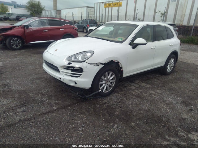 2013 PORSCHE CAYENNE WP1AA2A28DLA04734 Photo 1