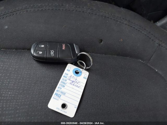 1C3CCCAB8GN129661 Chrysler 200 Limited