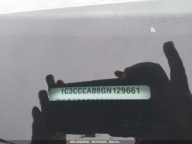 1C3CCCAB8GN129661 Chrysler 200 Limited