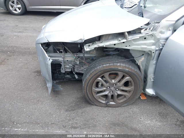 Toyota YARIS LE 2019 3MYDLBYV4KY505537 Image 6