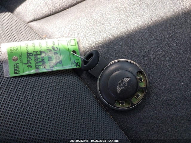 2008 MINI COOPER WMWMF33568TT60471 Photo 10