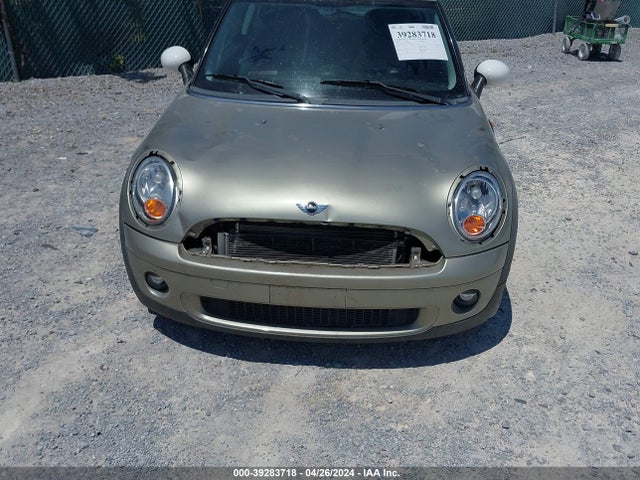 2008 MINI COOPER WMWMF33568TT60471 Photo 5