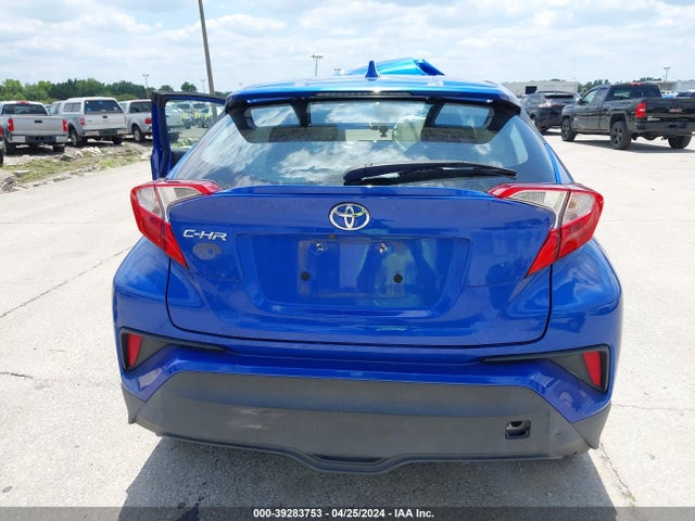 Toyota C-HR LE 2019 NMTKHMBX1KR070138 Image 17
