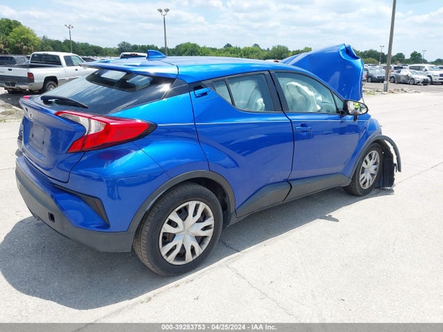 Toyota C-HR LE 2019 NMTKHMBX1KR070138 Image 4