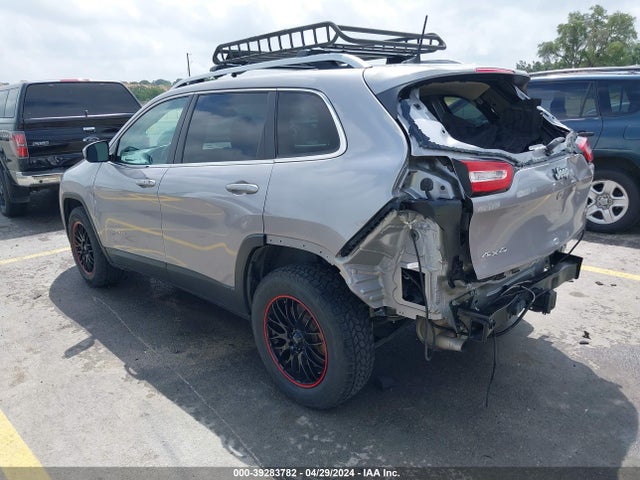 1C4PJMLX4JD501754 Jeep Cherokee Latitude Plus 4x4
