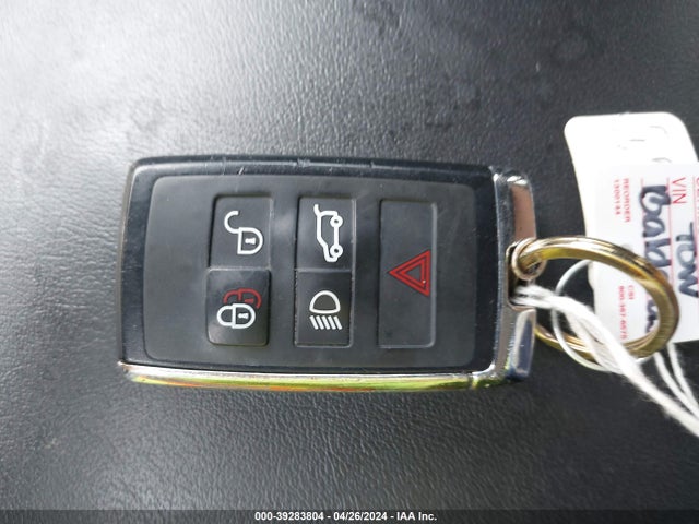 2018 JAGUAR E-PACE SADFJ2FX2J1Z32269 Photo 10