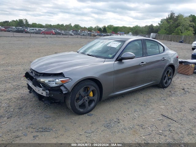ZARFANAN5K7605646 Alfa Romeo Giulia Sport Awd