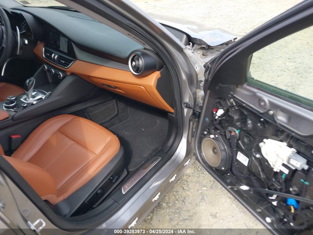 ZARFANAN5K7605646 Alfa Romeo Giulia Sport Awd