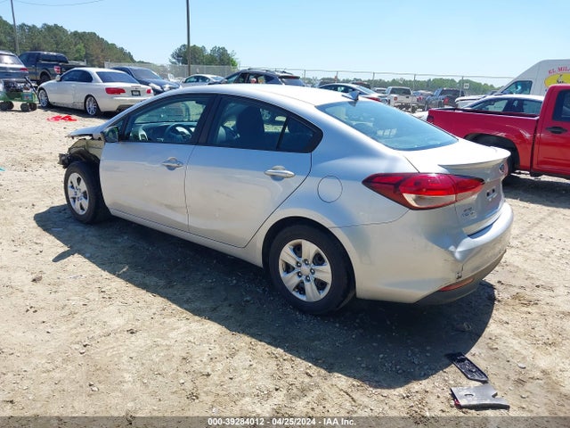 KIA FORTE LX 2017 3KPFK4A73HE140067 Image 3