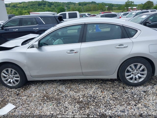 Nissan Altima 2.5 S 2017 1N4AL3AP2HC195012 Image 14