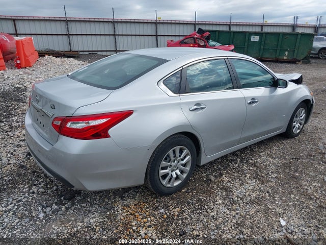 Nissan Altima 2.5 S 2017 1N4AL3AP2HC195012 Image 4