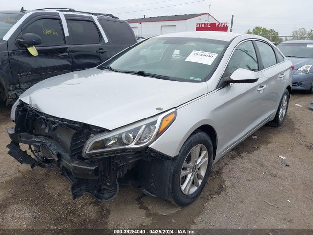 Hyundai Sonata 2017 5NPE24AFXHH536026 Image 2