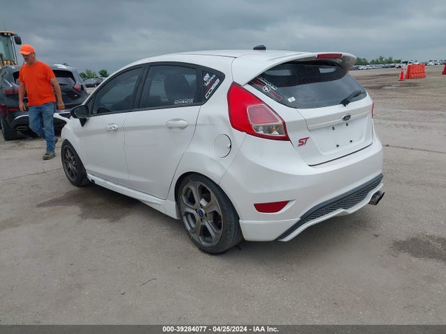 Ford FIESTA ST 2016 3FADP4GX1GM136139 Image 3
