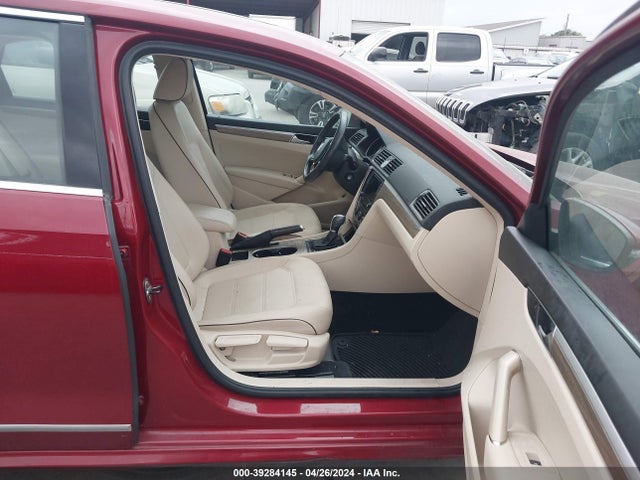 1VWBS7A39GC045769 Volkswagen Passat 1.8t Se