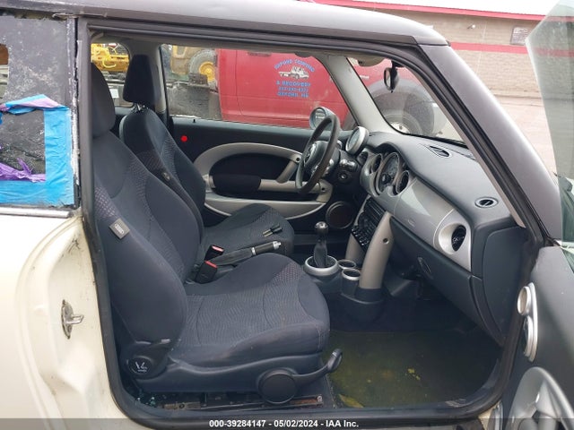 2003 MINI COOPER WMWRC33433TC44887 Photo 4