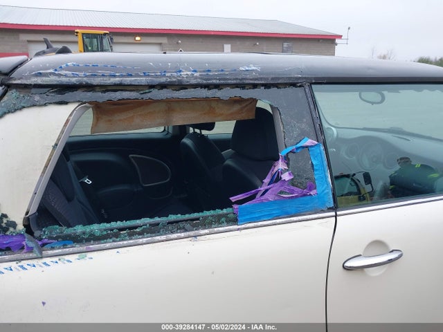 2003 MINI COOPER WMWRC33433TC44887 Photo 5