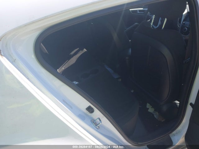 Hyundai Veloster Value Edition 2017 KMHTC6AD5HU317605 Image 8