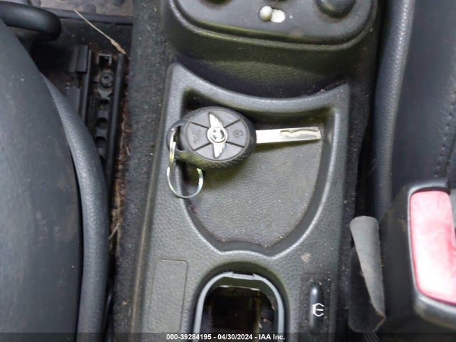 2005 MINI COOPER S WMWRH33455TF80934 Photo 10