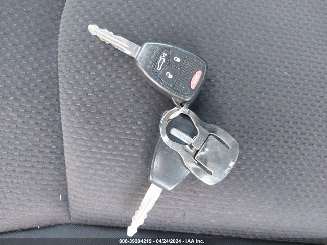 Продаж на аукціоні авто 2013 Chrysler 200 Touring, vin: 1C3CCBBB4DN714676, номер лоту: 39284219