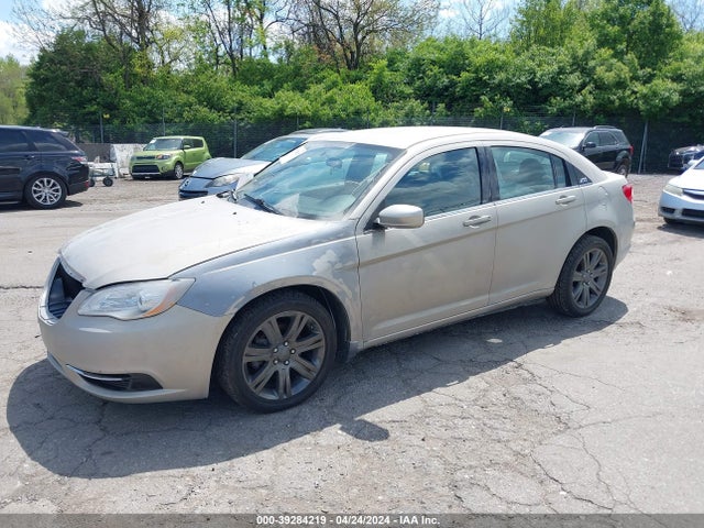Продаж на аукціоні авто 2013 Chrysler 200 Touring, vin: 1C3CCBBB4DN714676, номер лоту: 39284219