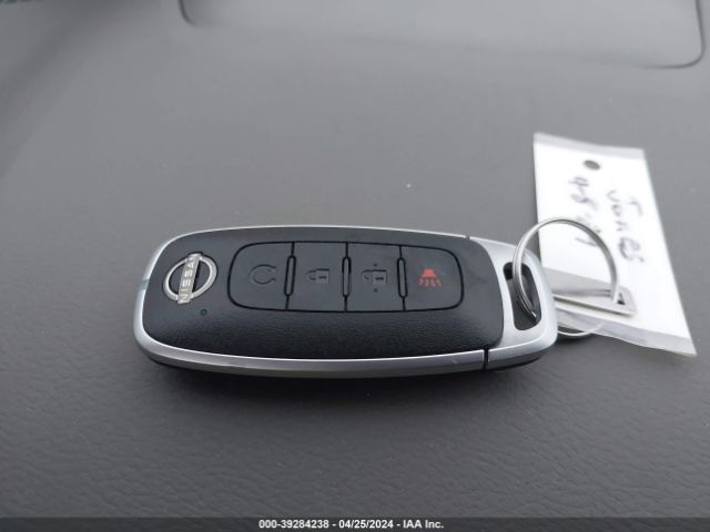 JN8BT3BA1PW423110 Nissan Rogue Sv Fwd