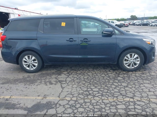 KIA SEDONA LX 2016 KNDMB5C10G6203362 Image 13