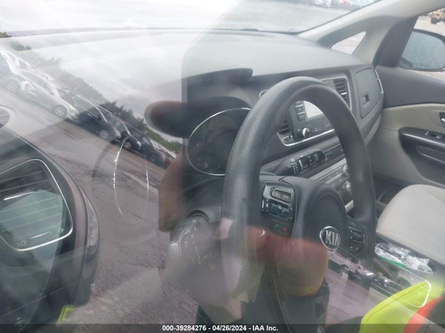 KIA SEDONA LX 2016 KNDMB5C10G6203362 Image 15