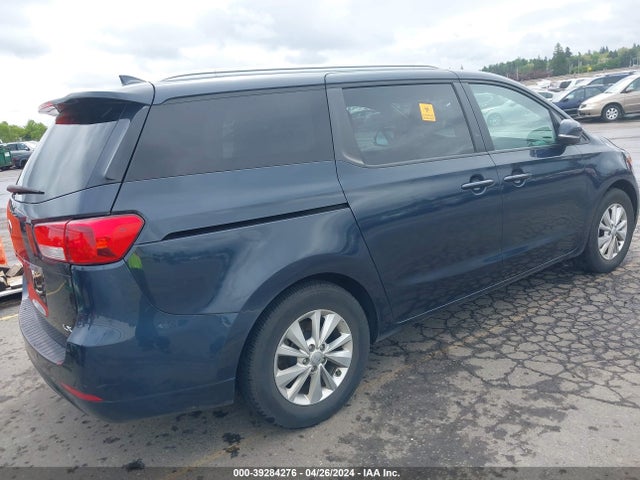 KIA SEDONA LX 2016 KNDMB5C10G6203362 Image 4