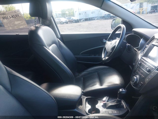 KM8SNDHF3KU302688 Hyundai Santa Fe Xl Se