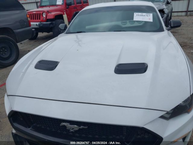 1FA6P8CF9J5107417 Ford Mustang Gt Premium