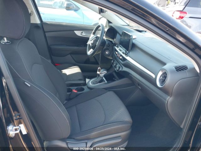 3KPF24ADXRE714736 KIA Forte Lxs