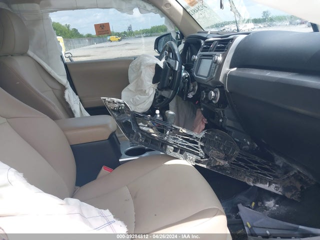 Toyota 4runner Sr5 Premium 2017 JTEZU5JR4H5149866 Image 5