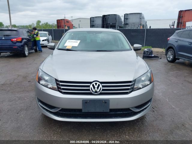 1VWAT7A38EC056039 Volkswagen Passat 1.8t S