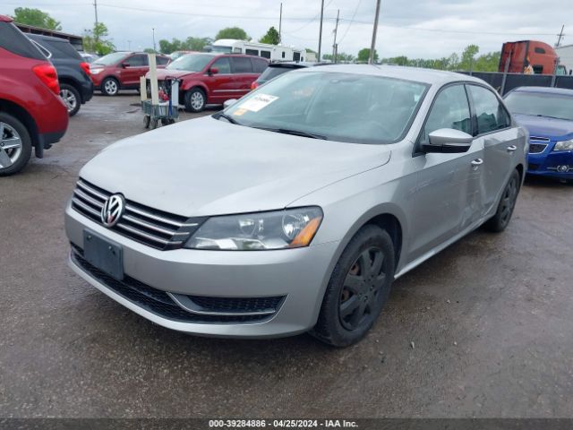 1VWAT7A38EC056039 Volkswagen Passat 1.8t S